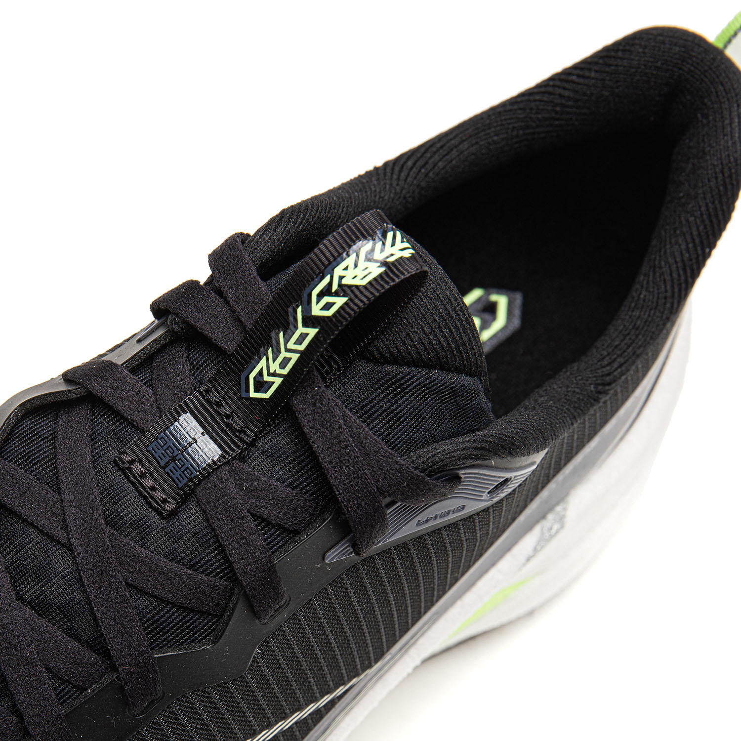 ARPW001-4 Кроссовки беговые Professional Running черный