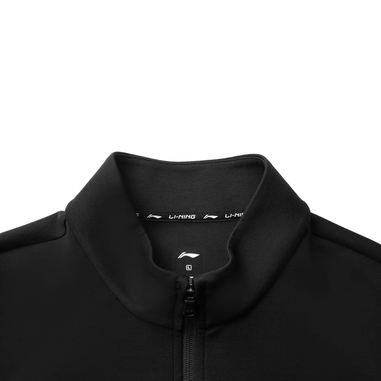 AWDV935-3 Куртка Essentials черный