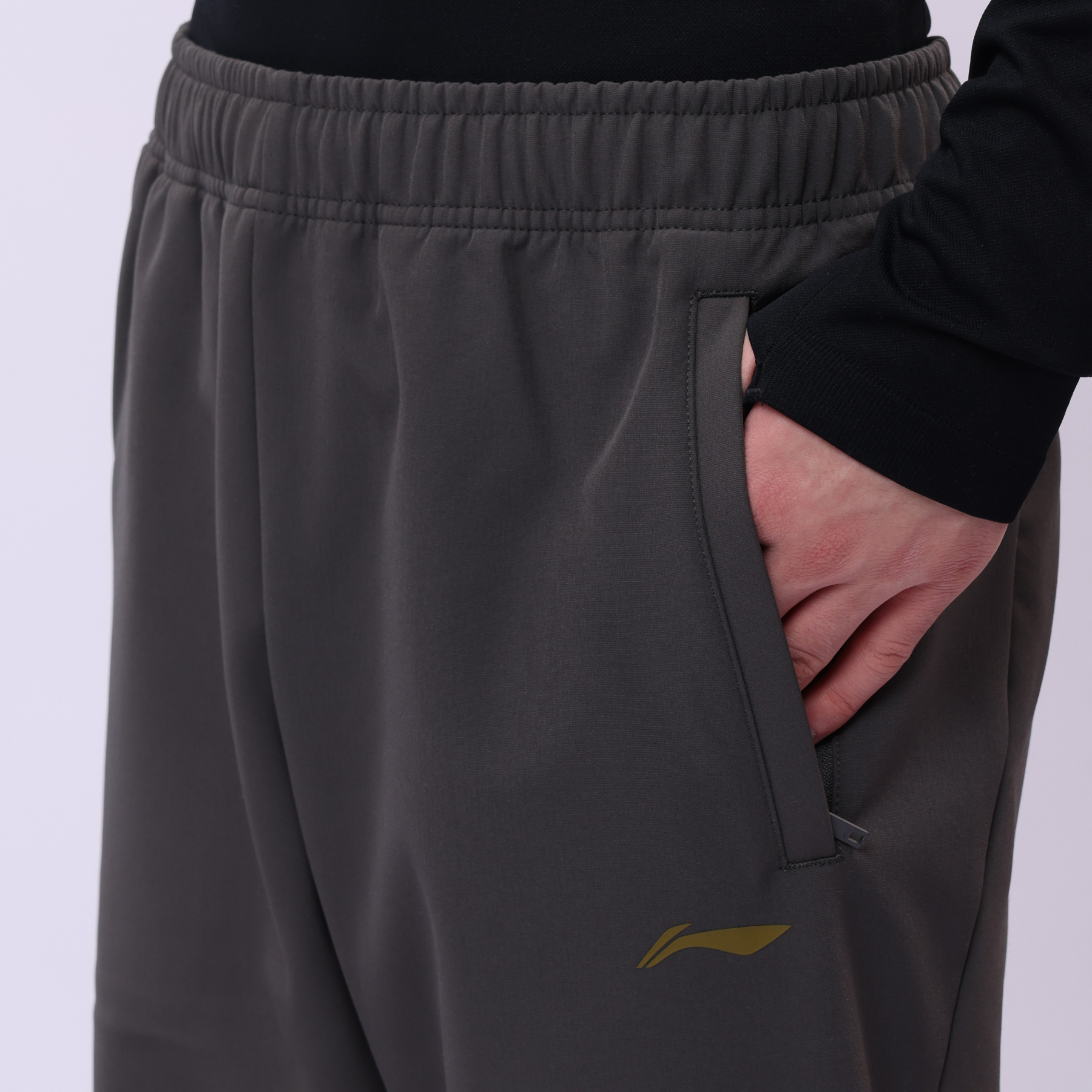 AYKU519-1 Брюки спортивные Active черный