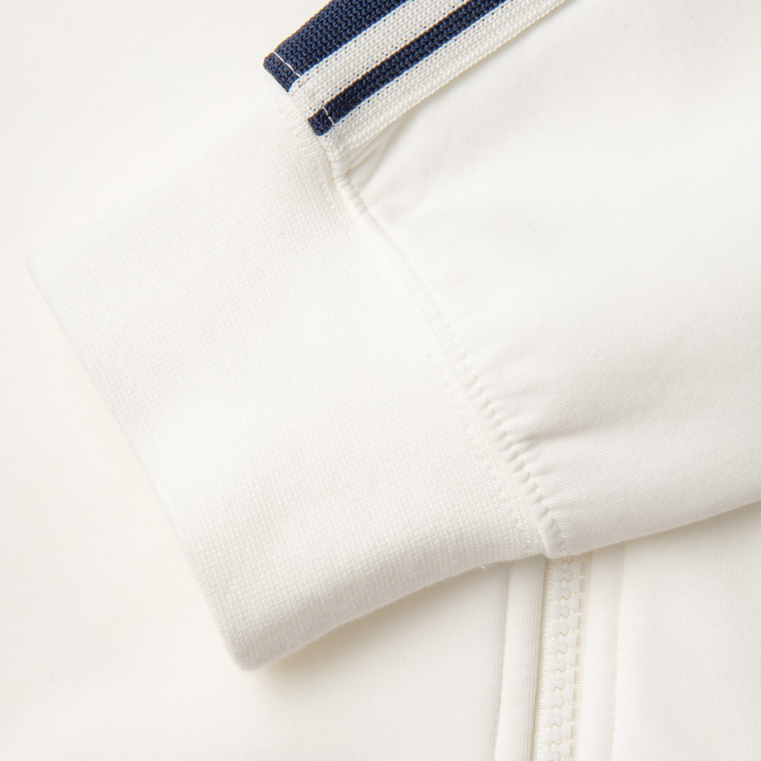 AWDV930-3 Толстовка Sports Style белый