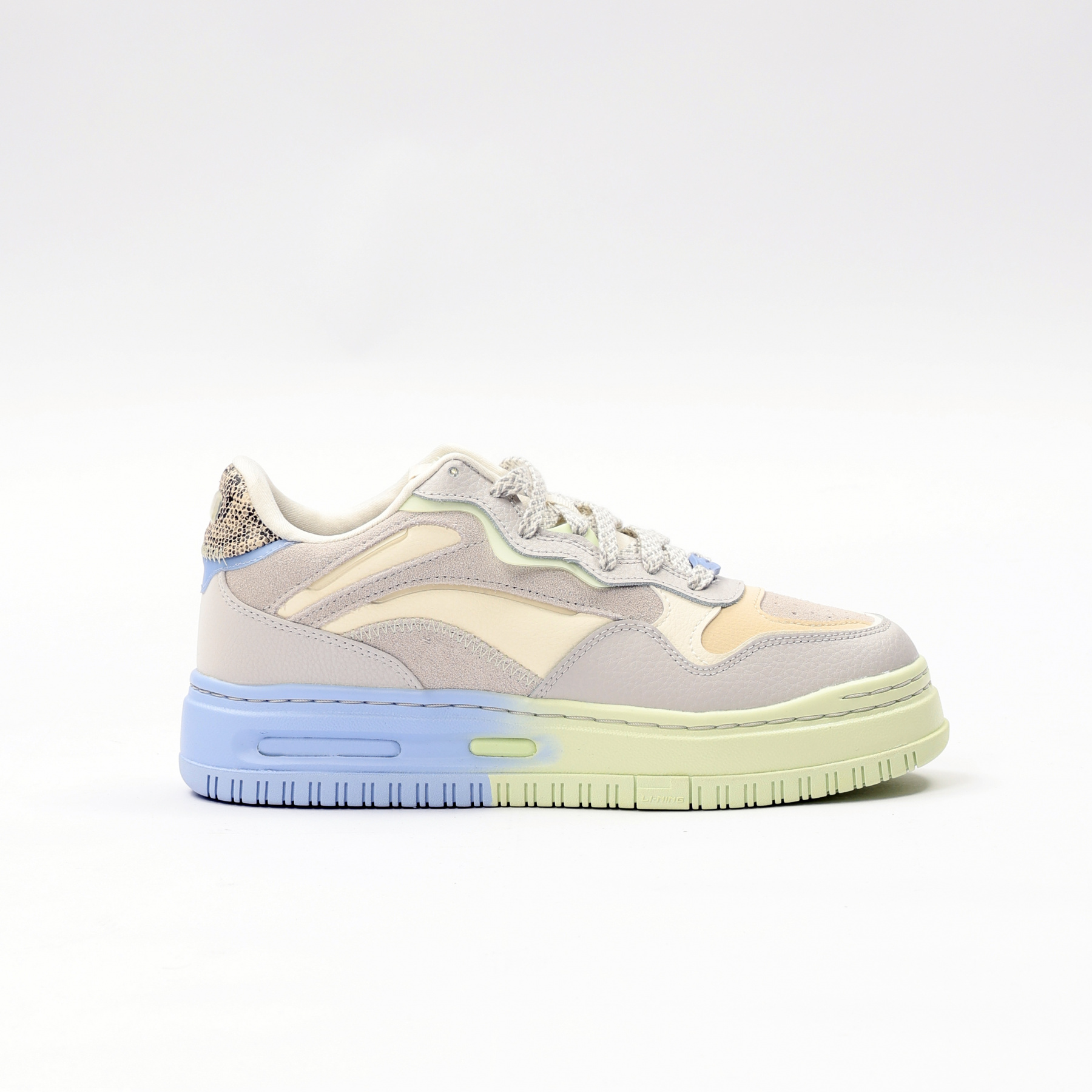 AGCU032-6 Кроссовки Future C1