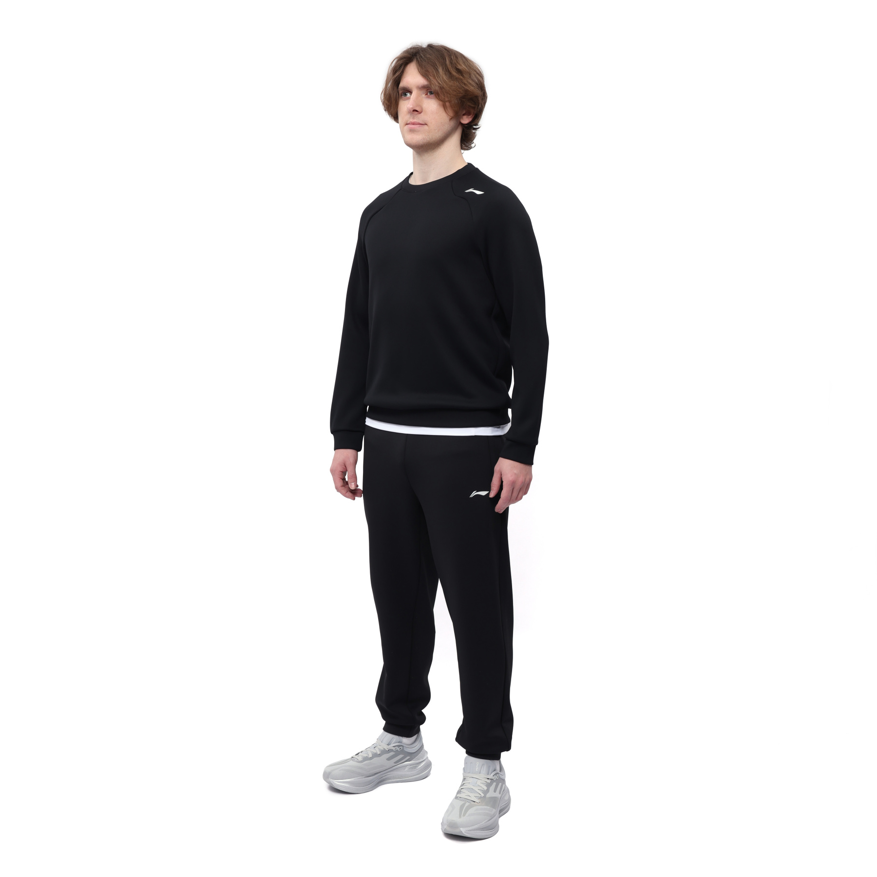 AWDW283-1 Свитшот Active черный