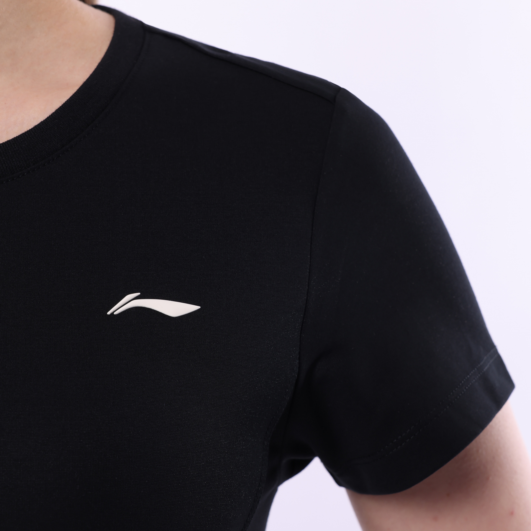 ATSV410-1 Футболка Essentials черный