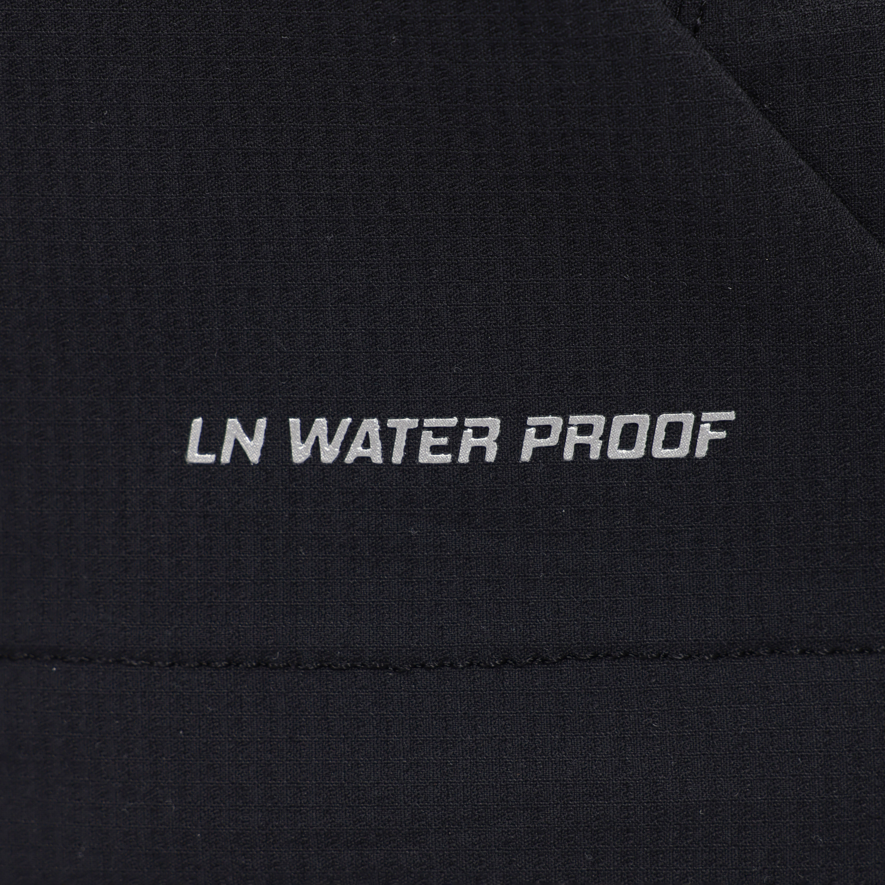 AJDW025-1 Ветровка Active черный