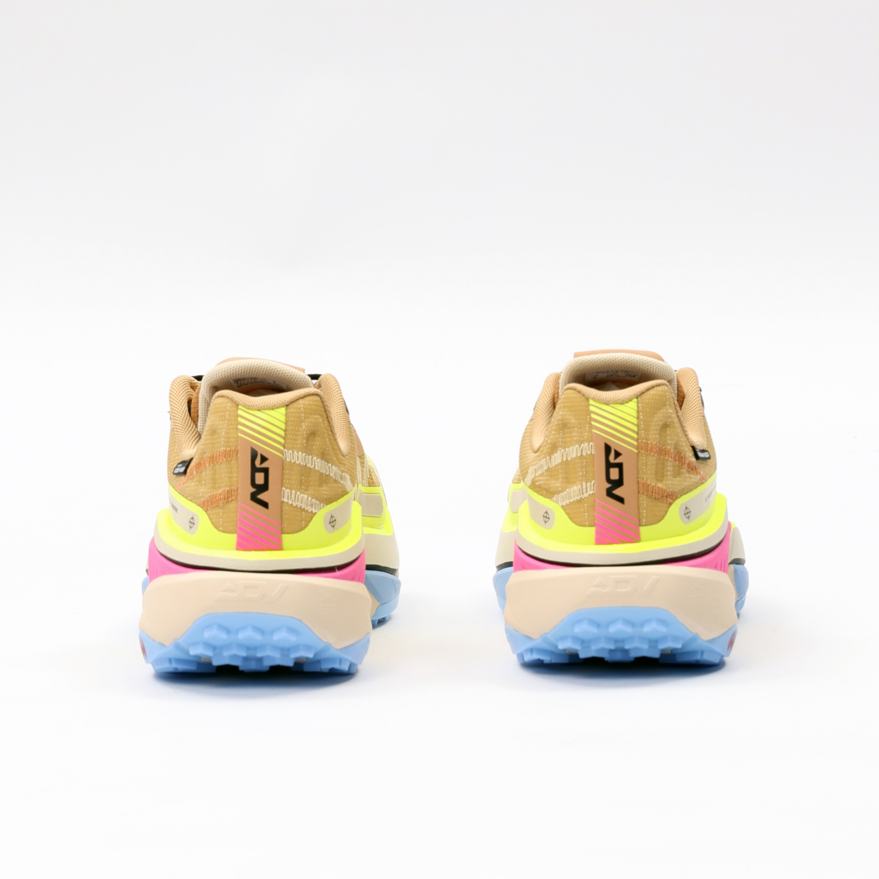 ARNV012-6 Кроссовки беговые Dilu 2 CTRL коричневый