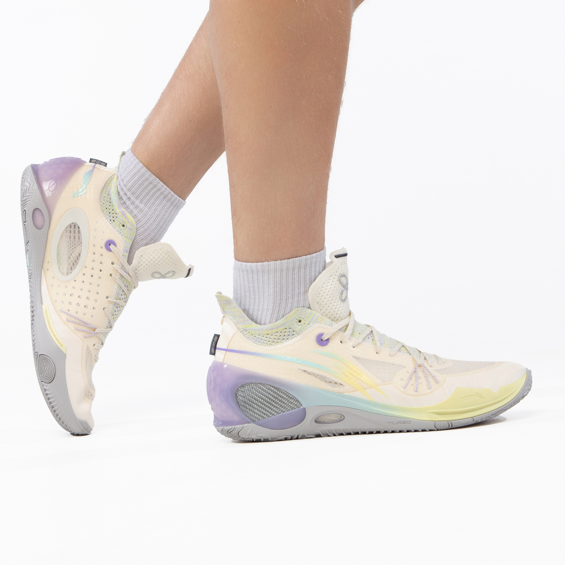 ABAU047-2 Баскетбольные кроссовки Wade 808 3 Ultra V2