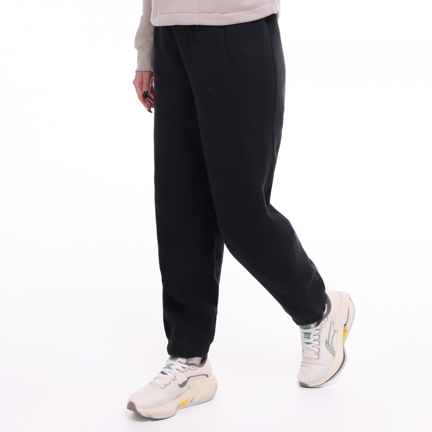 AKYU432-4 Брюки спортивные Workout черные