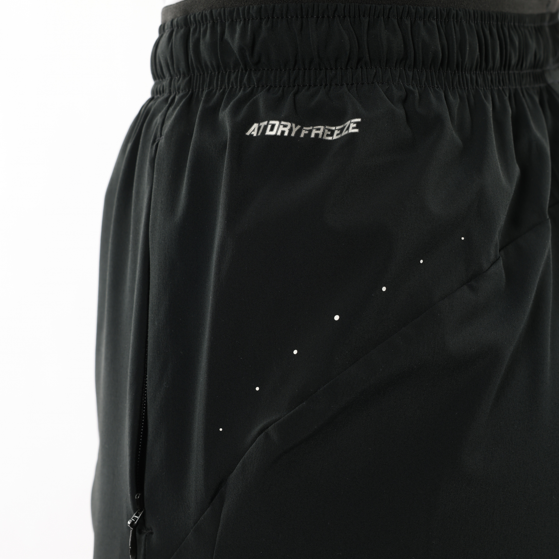 AKYV076-1 Брюки-джоггеры Essentials черный