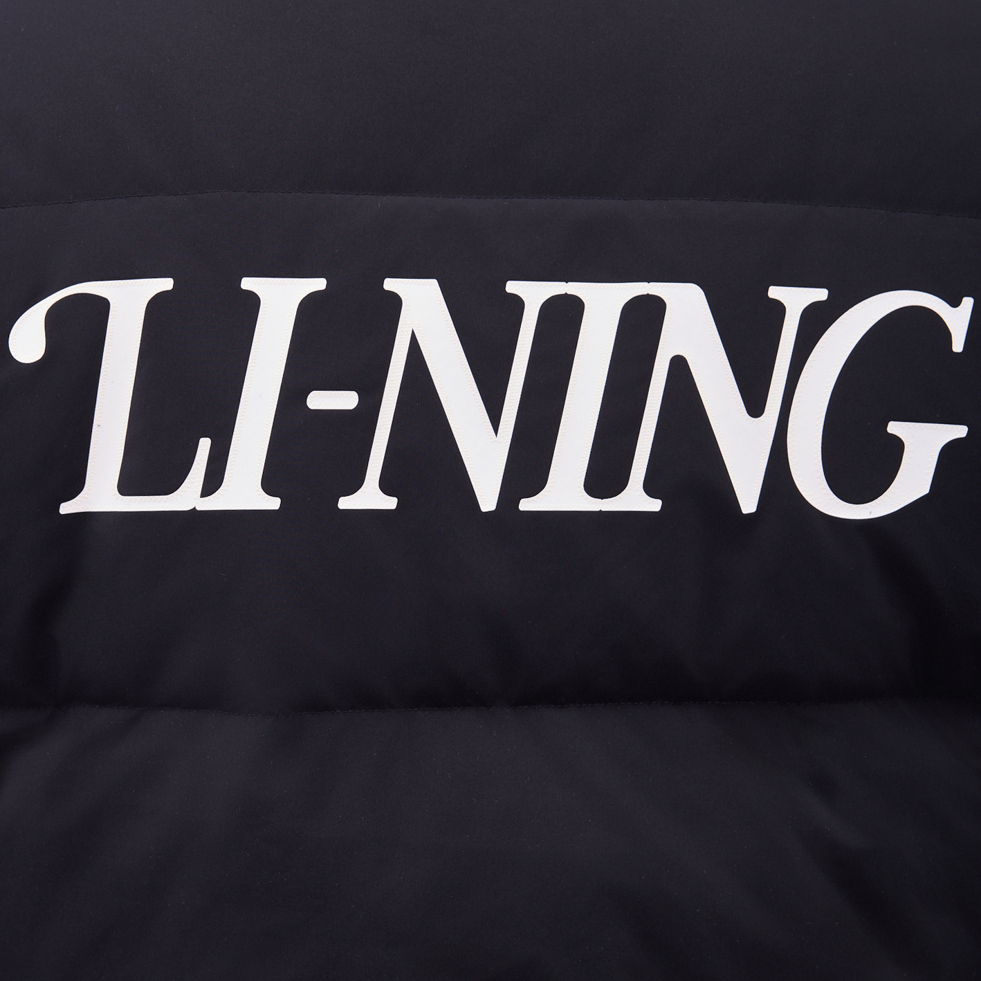 AYMV585-4 Пуховик Sports Style черный