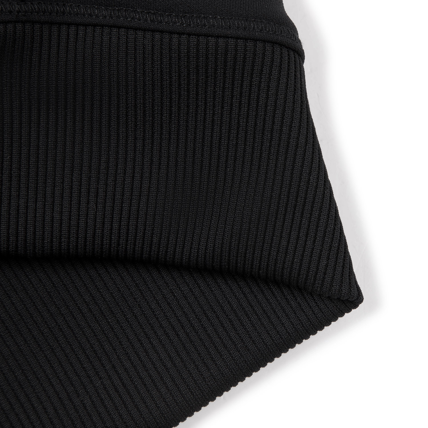 AWDV964-1 Свитшот Essentials черный