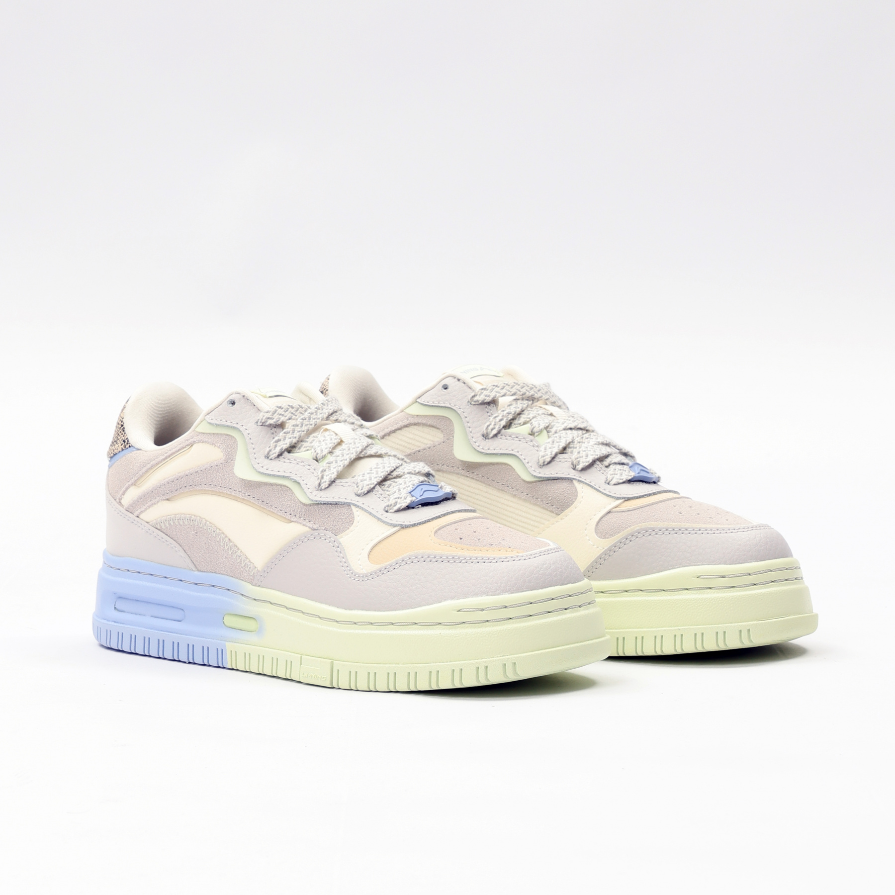 AGCU032-6 Кроссовки Future C1