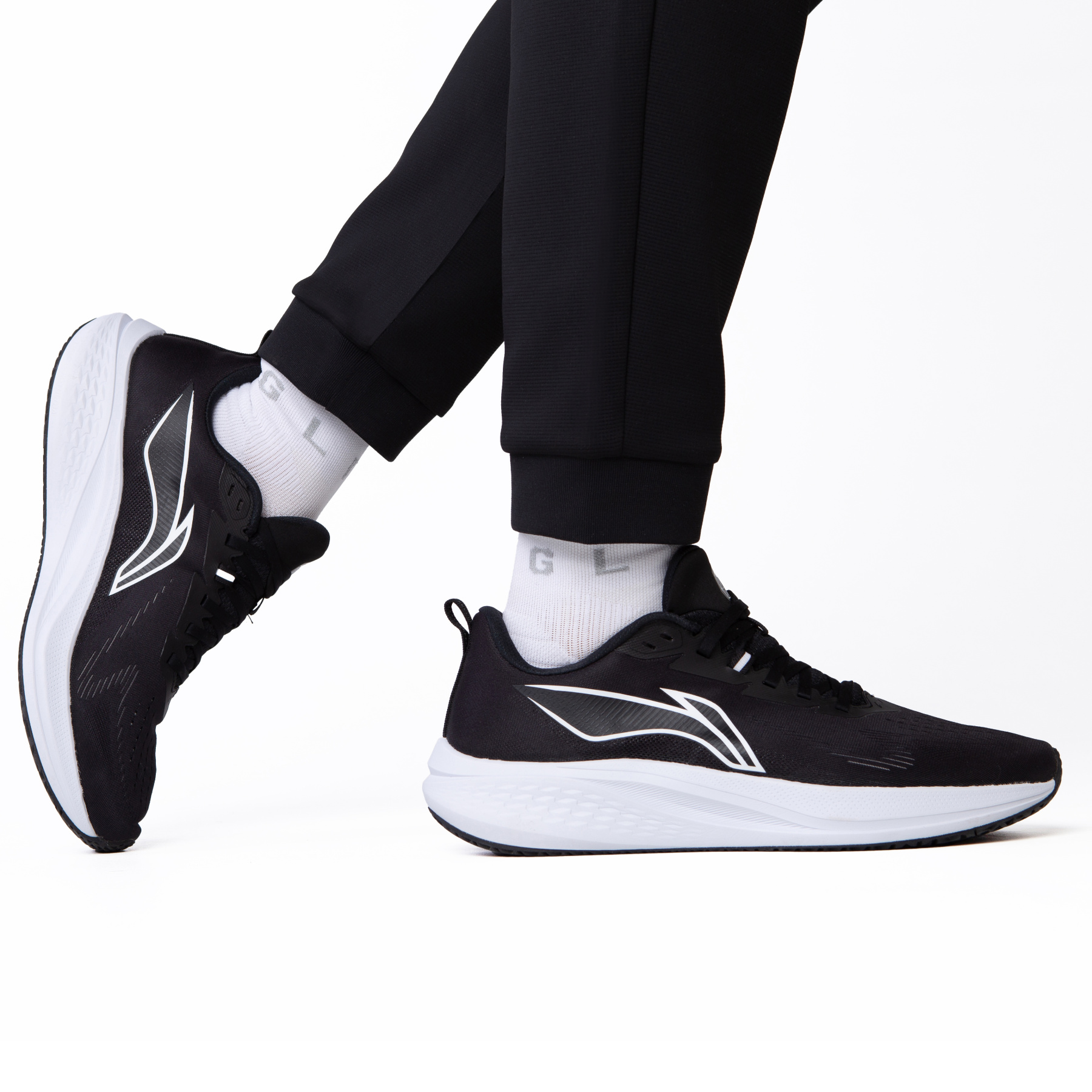 ARPU003-1 Беговые кроссовки Red Hare 7