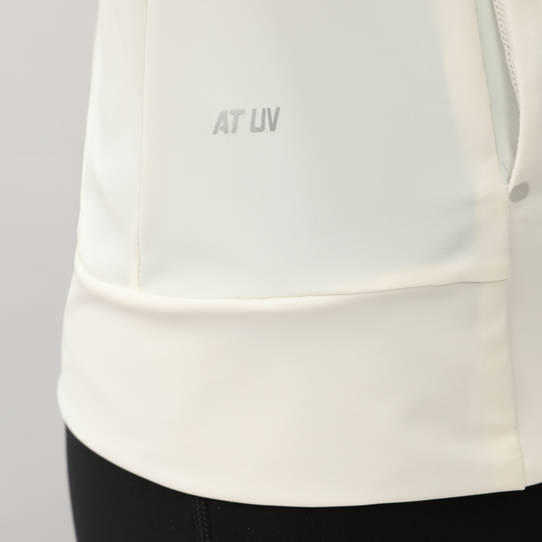 AFDV978-1 Ветровка Essentials белый