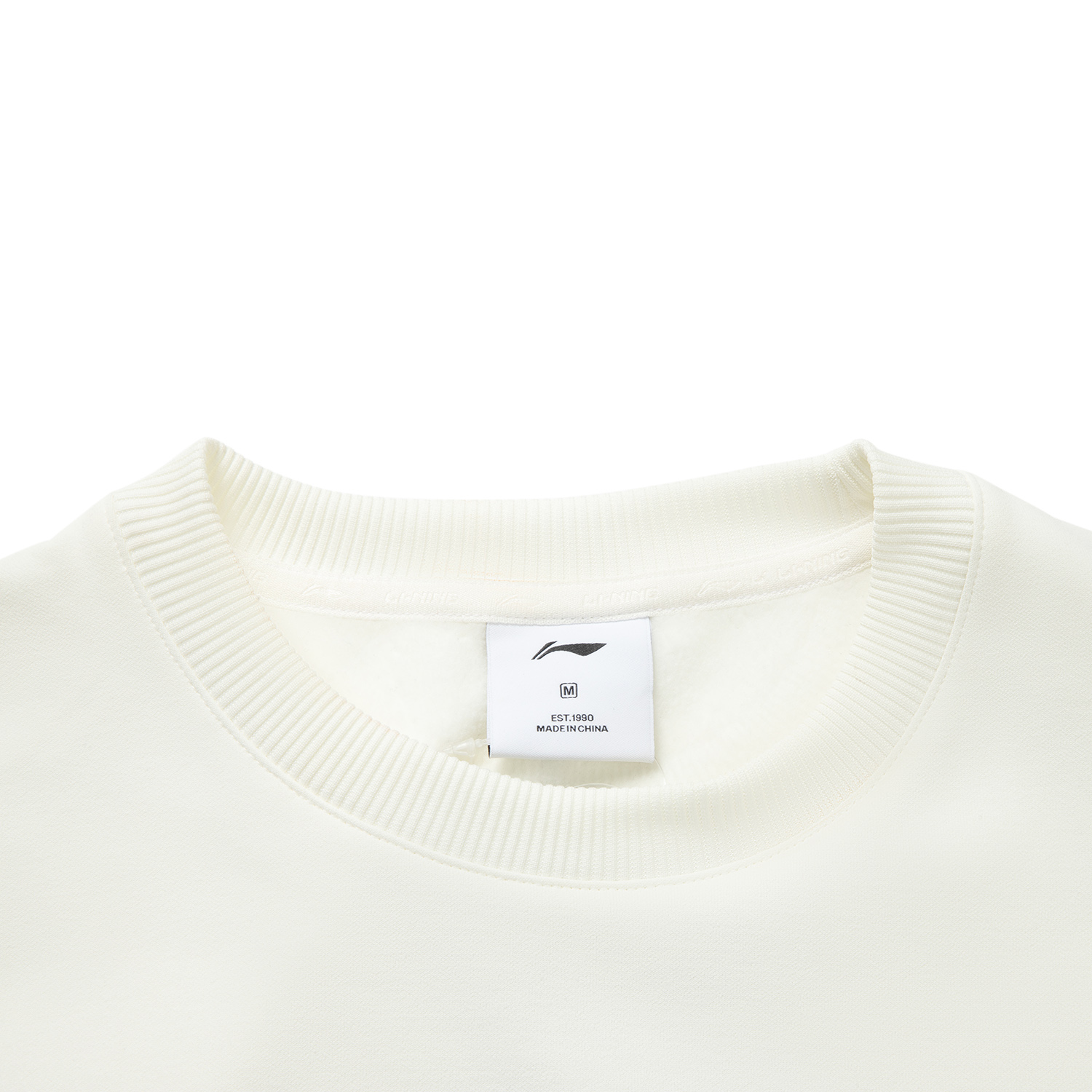 AWDV964-2 Футболка Essentials белый