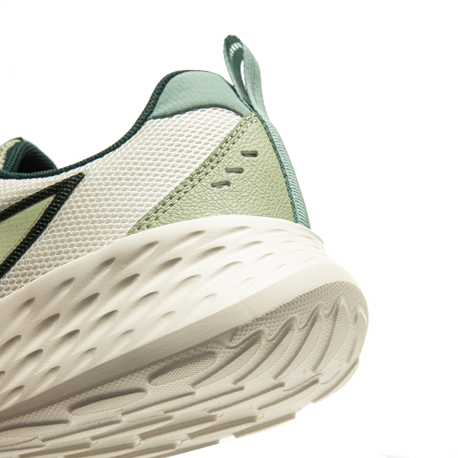 ARSV059-1 Кроссовки Light Cloud белый