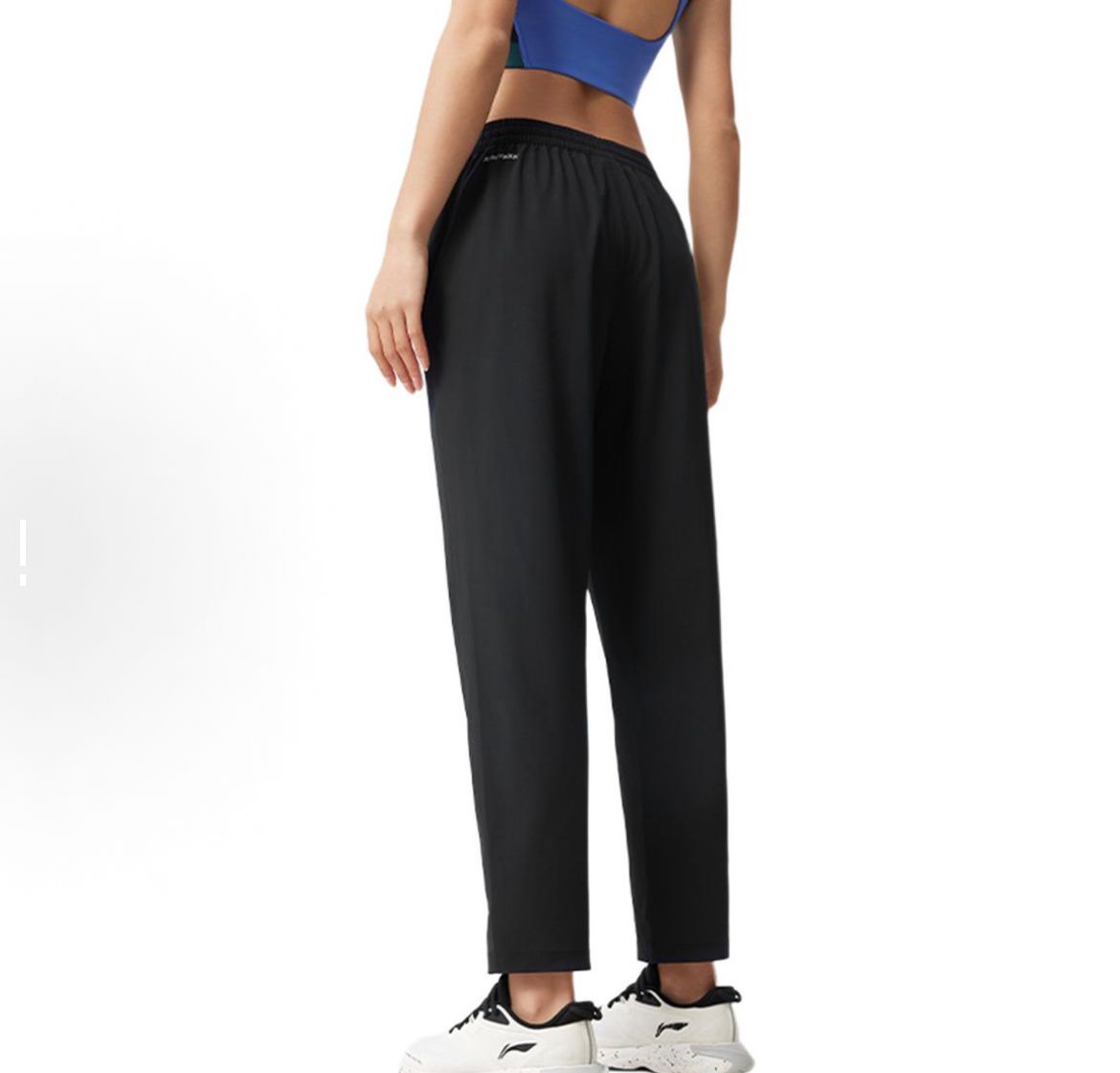 AYKV092-1 Брюки спортивные Essentials черный