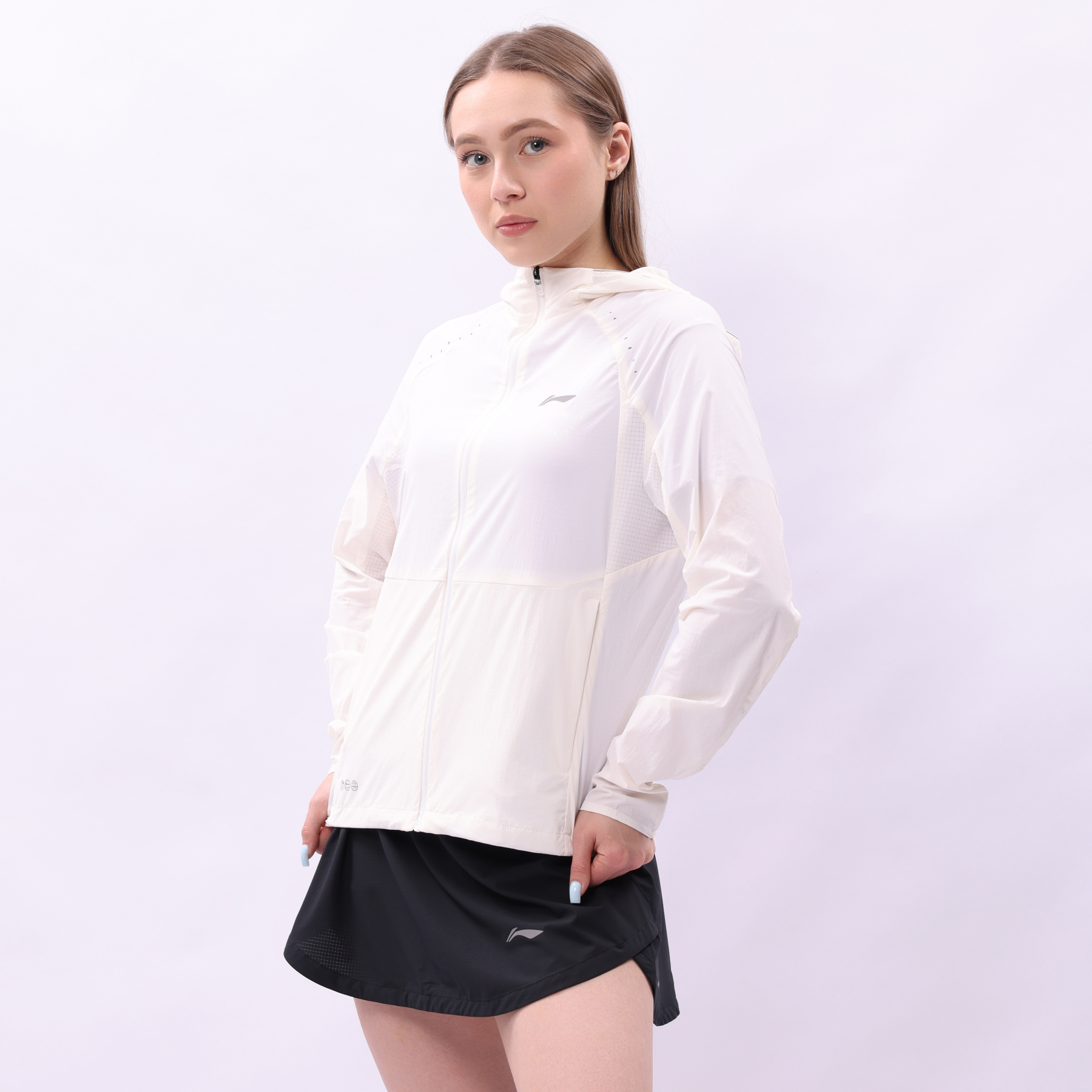 AFDV248-1 Ветровка Jogging белый