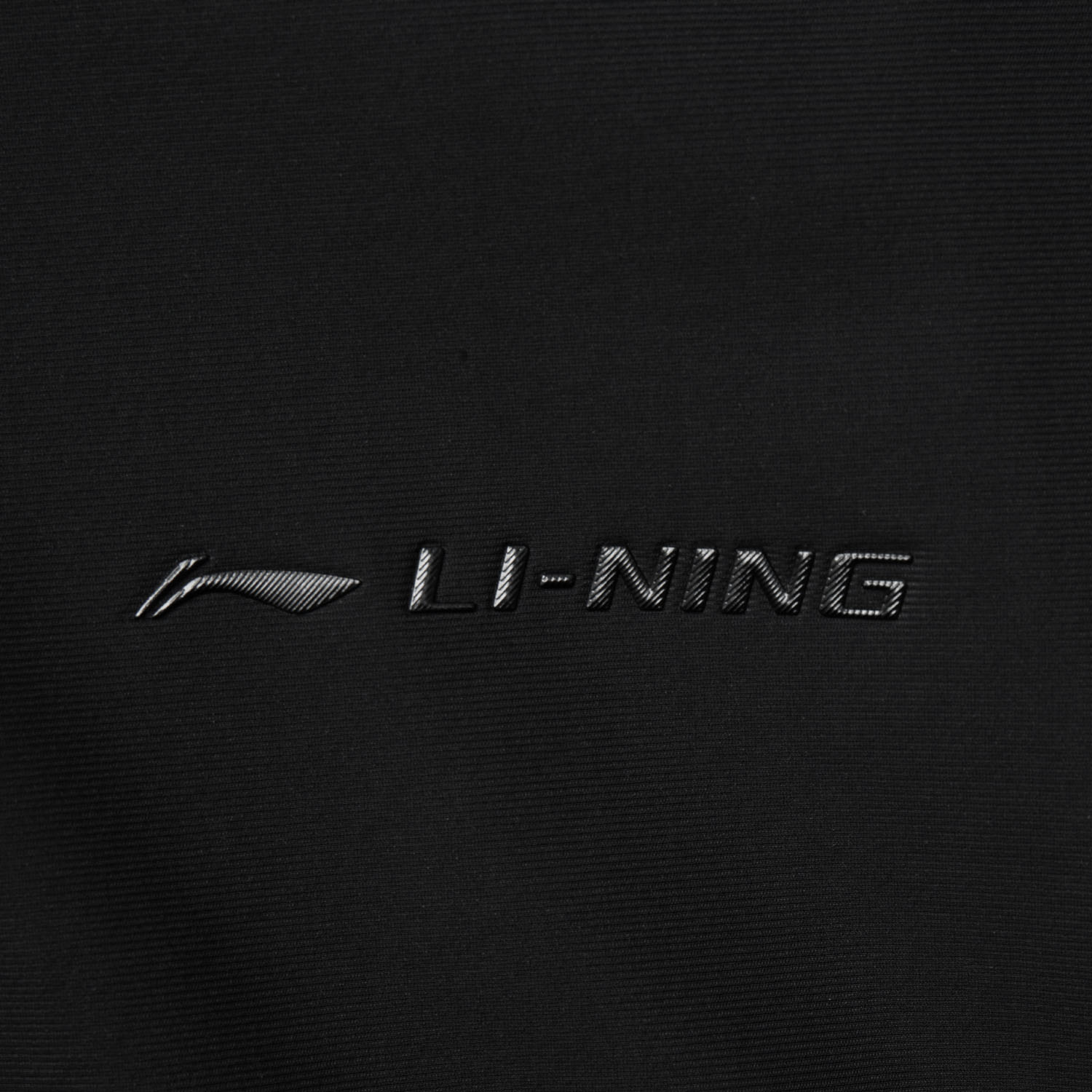 AJDV121-4 Куртка Essentials черный