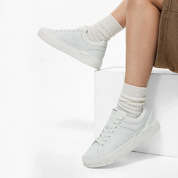 AGCT043-1 Кроссовки Common 70S белые