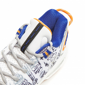 ABPV011-7 Кроссовки баскетбольные Wade белый / черный