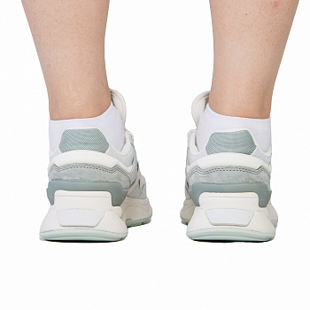 AGCU064-3 Кроссовки 001 Moment V2 зеленые