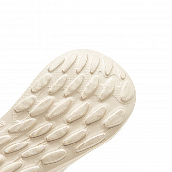 ARSV060-1 Кроссовки Light Cloud белый