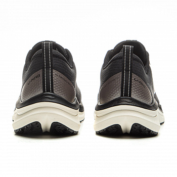 ARPV013-3 Кроссовки беговые Red Hare 8 черный