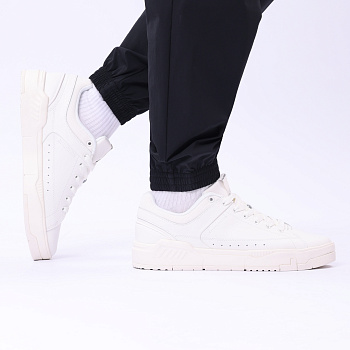 AGCT043-1 Кроссовки Common 70S белые