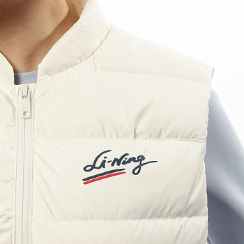 AMRV040-1 Жилет пуховый Sports Style белый