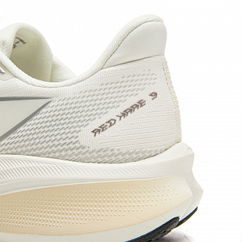 ARPW003-8 Кроссовки беговые Red Hare 9 белый