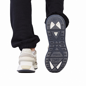 AGCU079-1 Кроссовки 001 Moment V2 бежевые