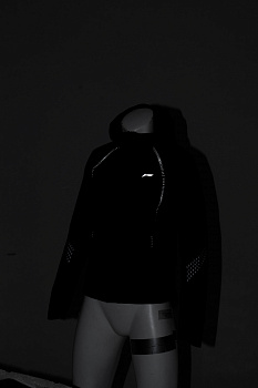 AFMT010-1 Ветровка Professional Running черная