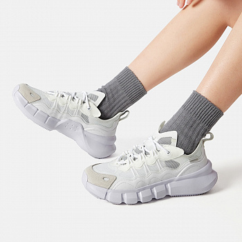 ABCV026-1 Кроссовки баскетбольные Wade Essence белый