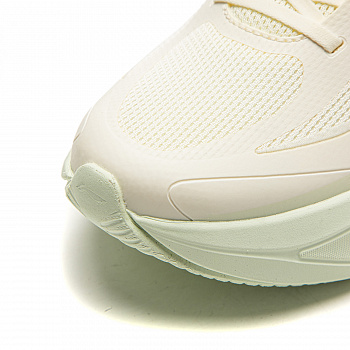 ARHV024-6 Кроссовки беговые Comfy белый