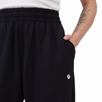 AKLU570-2 Брюки спортивные Lifestyle черные