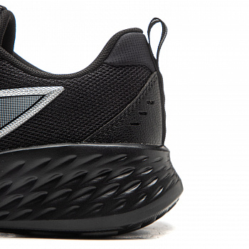 ARSV059-3 Кроссовки Light Cloud черный