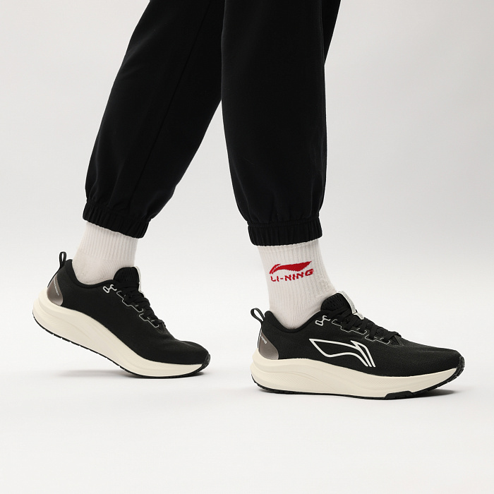 ARPV004-5 Беговые кроссовки Red Hare 8 черные