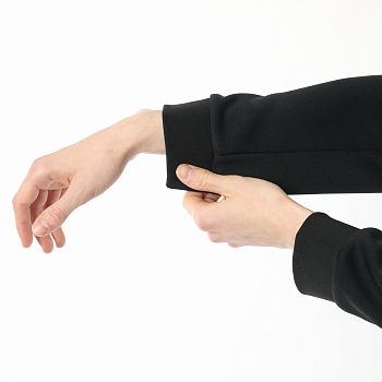 AWDV485-1 Куртка Active черный